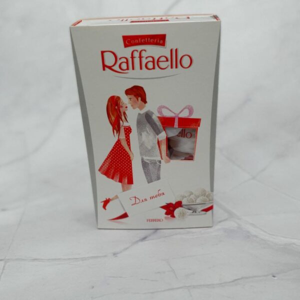 Коробка шоколадных конфет Raffaello 70гр